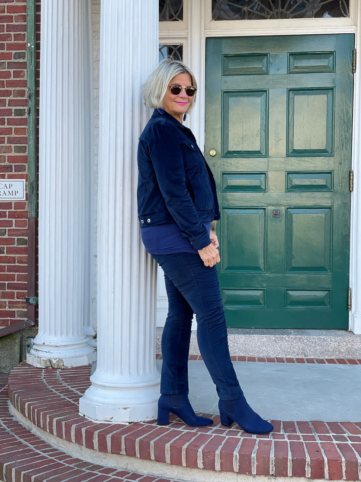 LULU-B NAVY VELOUR PANTS