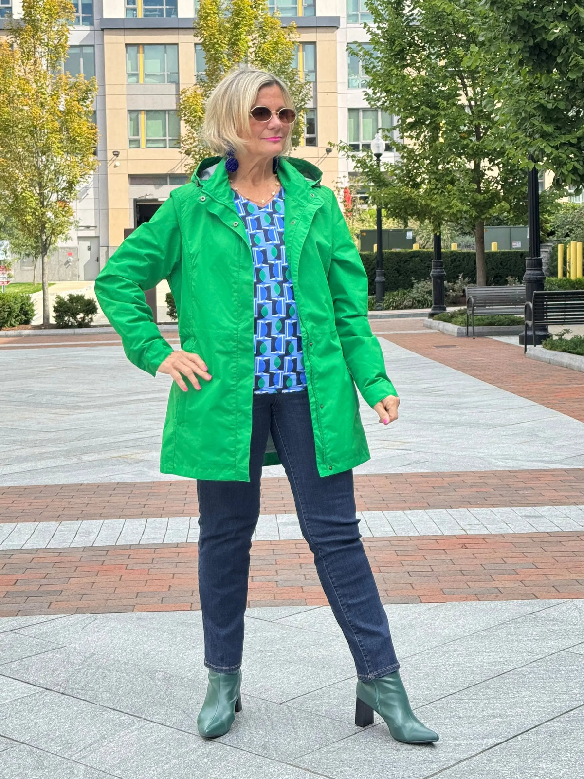 LOGAN GREEN RAINCOAT