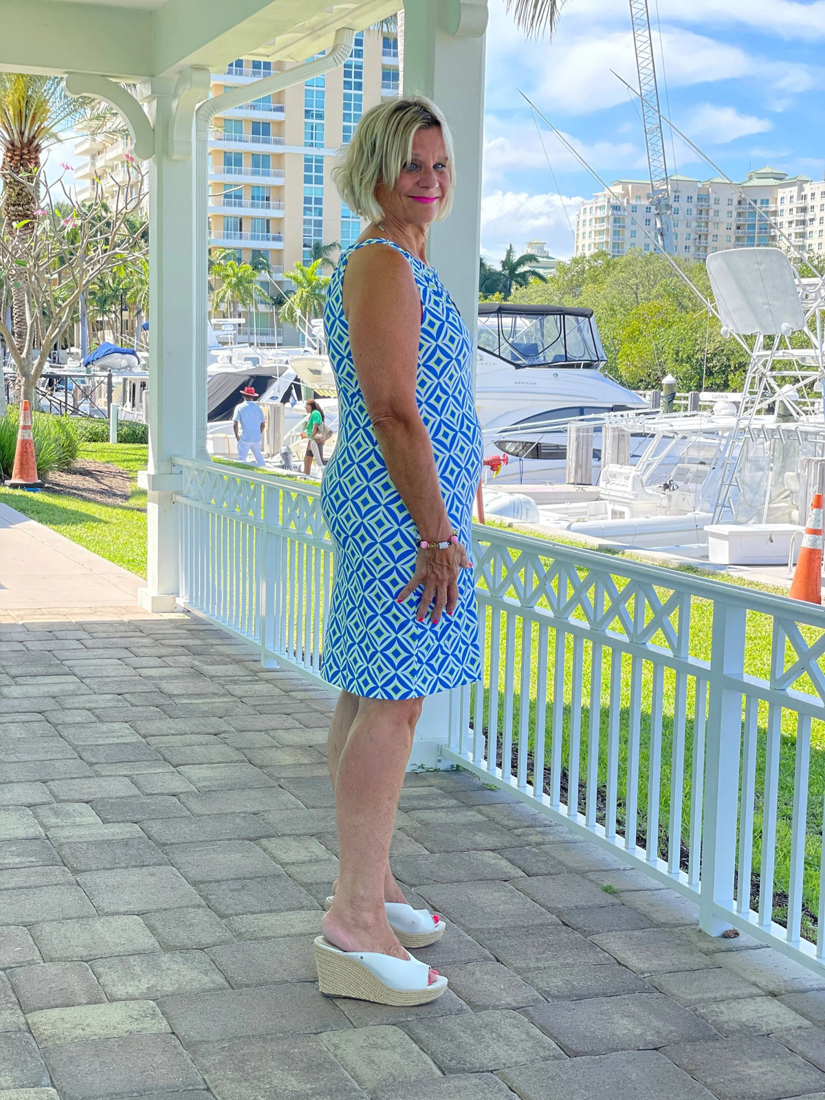 AQUA DIAMONDS KEYHOLE DRESS