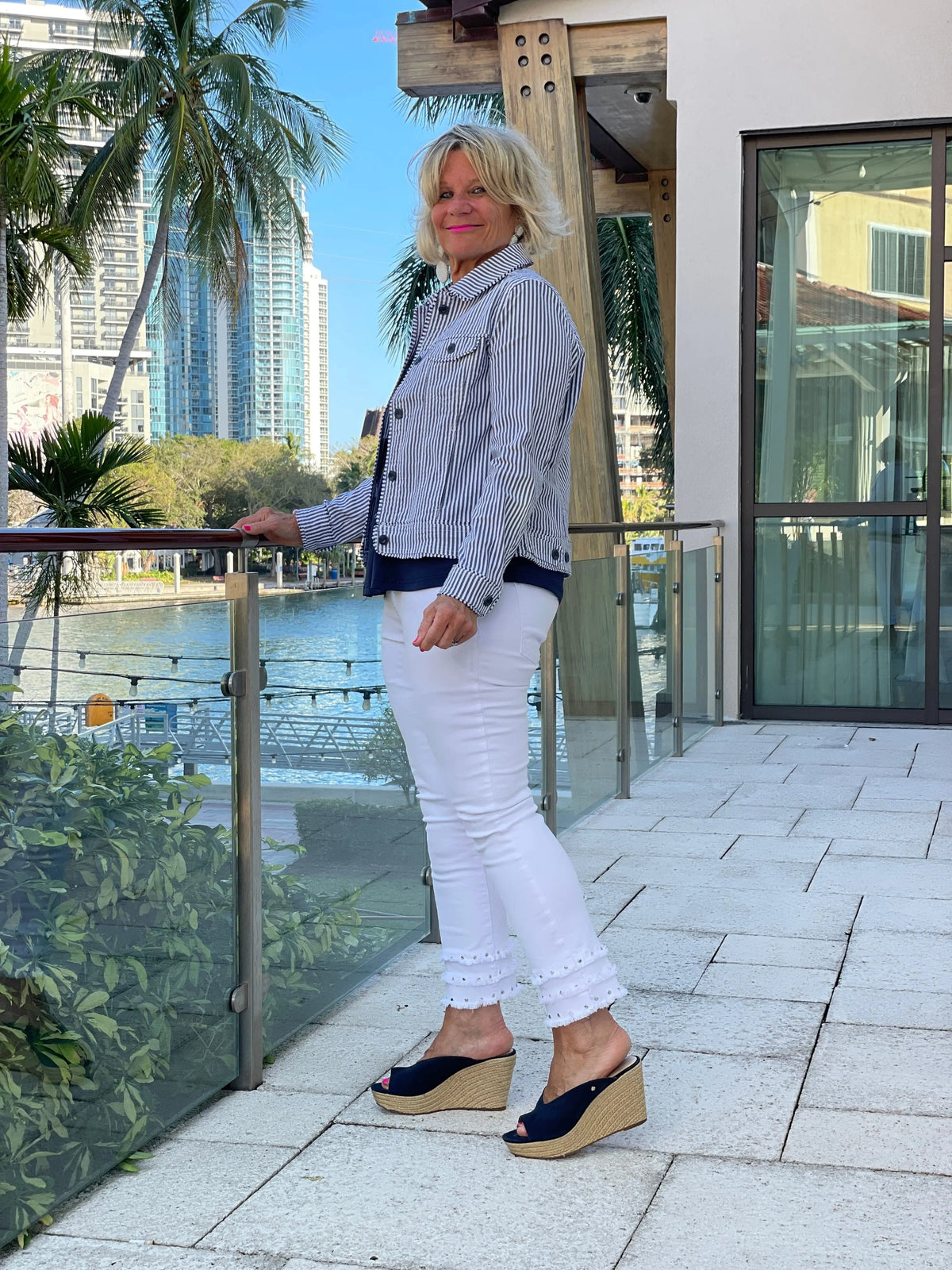LULU B NAVY LINSEERSUCKER JACKET