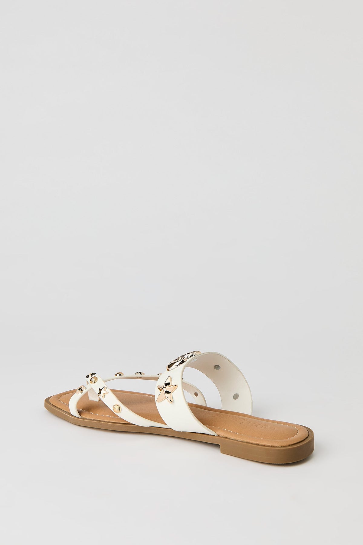 Shell Charm Toe Loop Sandal