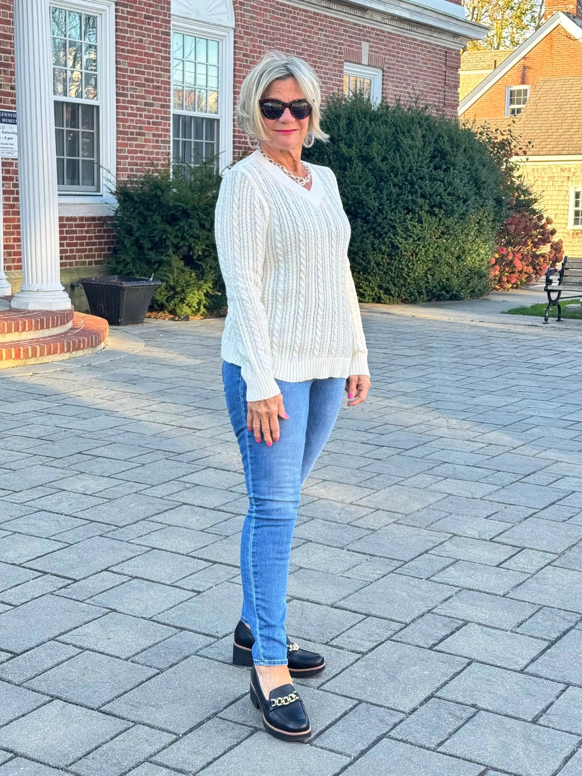 LULU-B CABLE WHITE V NECK SWEATER