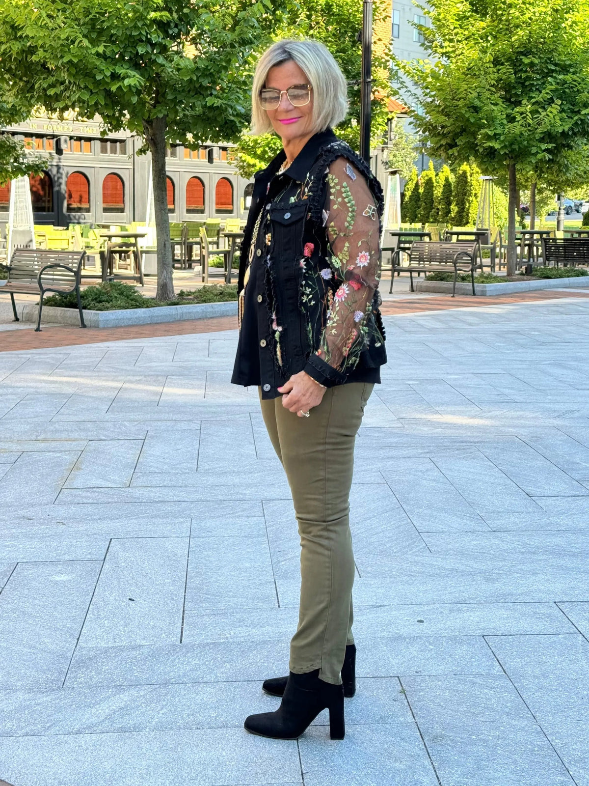 Ethyl The Whimsy Jacket - BLACK