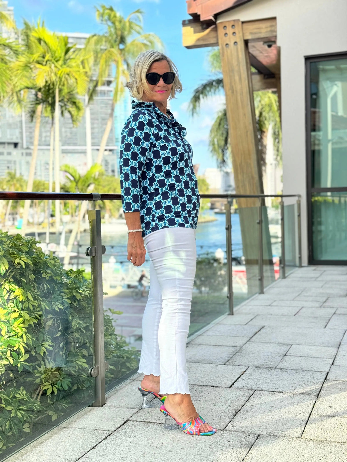 BLUE MEDALLION RUFFLE SLEEVE TOP