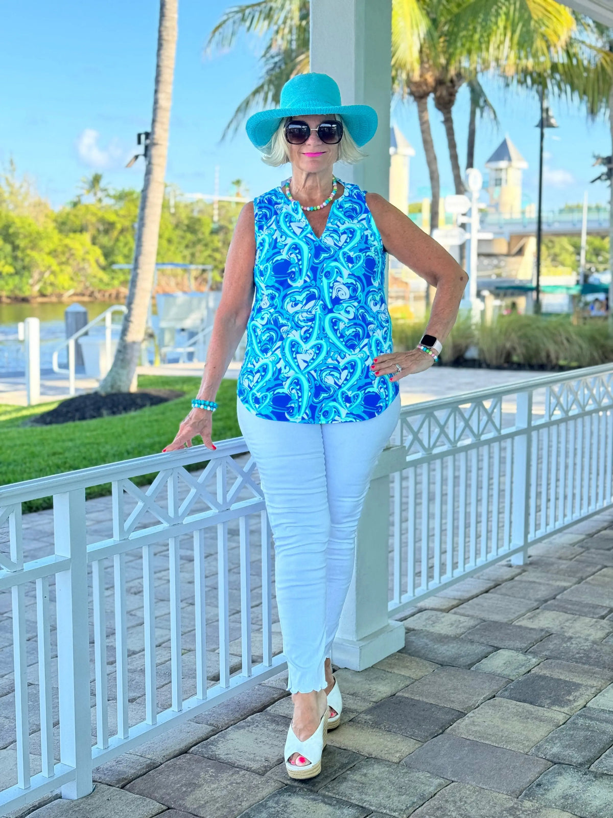 BLUE DREAMING HEARTS SLEEVELESS V NECK