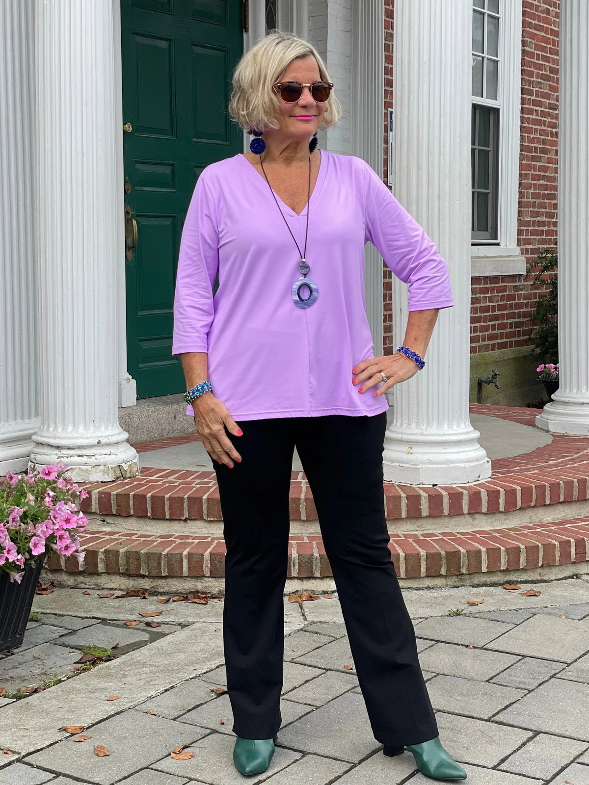 LULU-B LILAC TAILORED V TOP