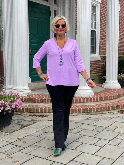 LULU-B LILAC TAILORED V TOP