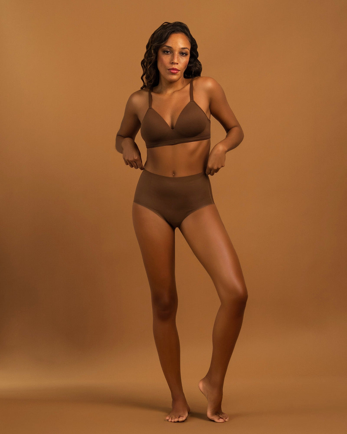 LAYER ZERO SEAMLESS WIRELESS NYLON BRA