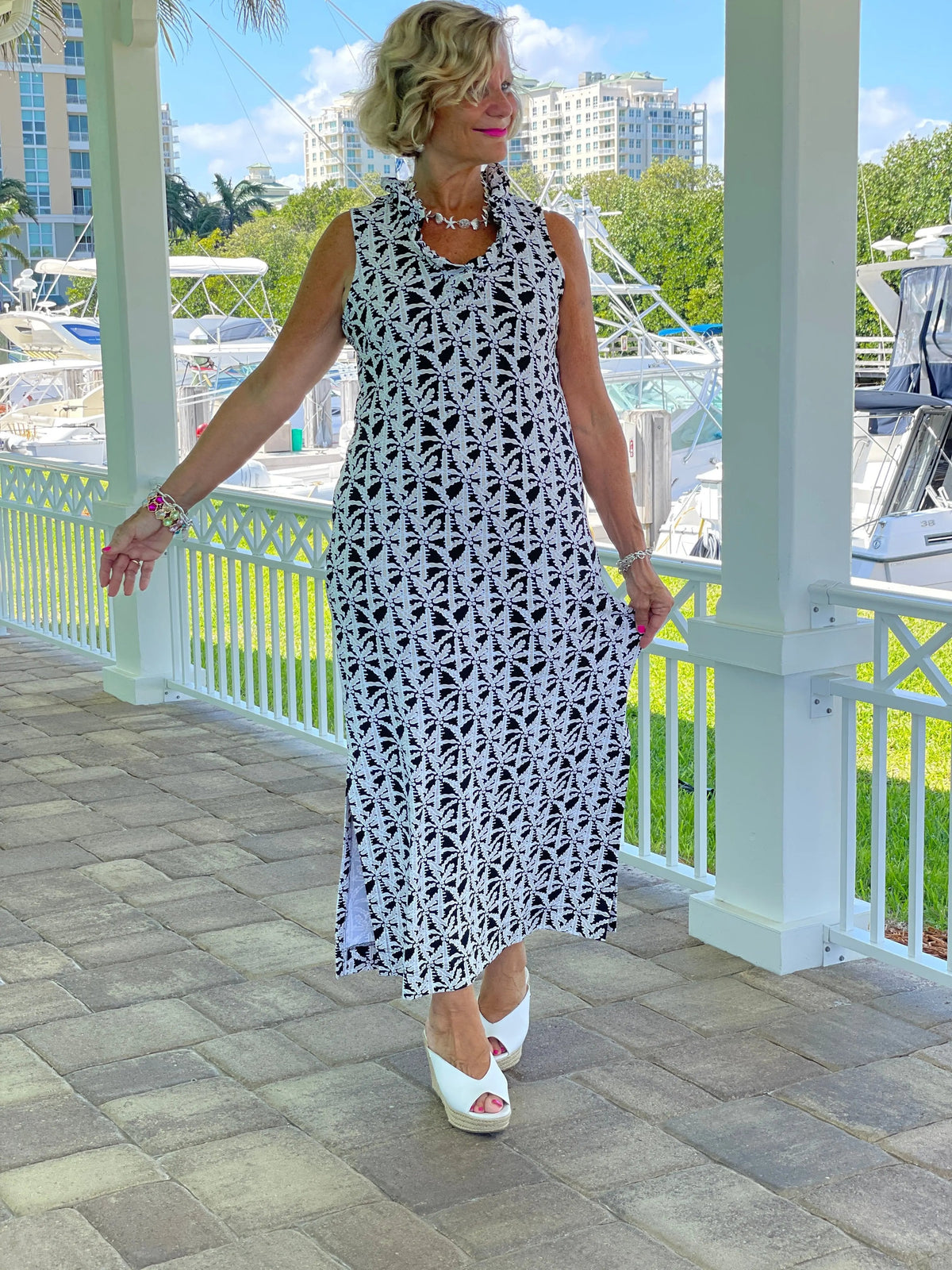 BLACK AND BEIGE MAXI