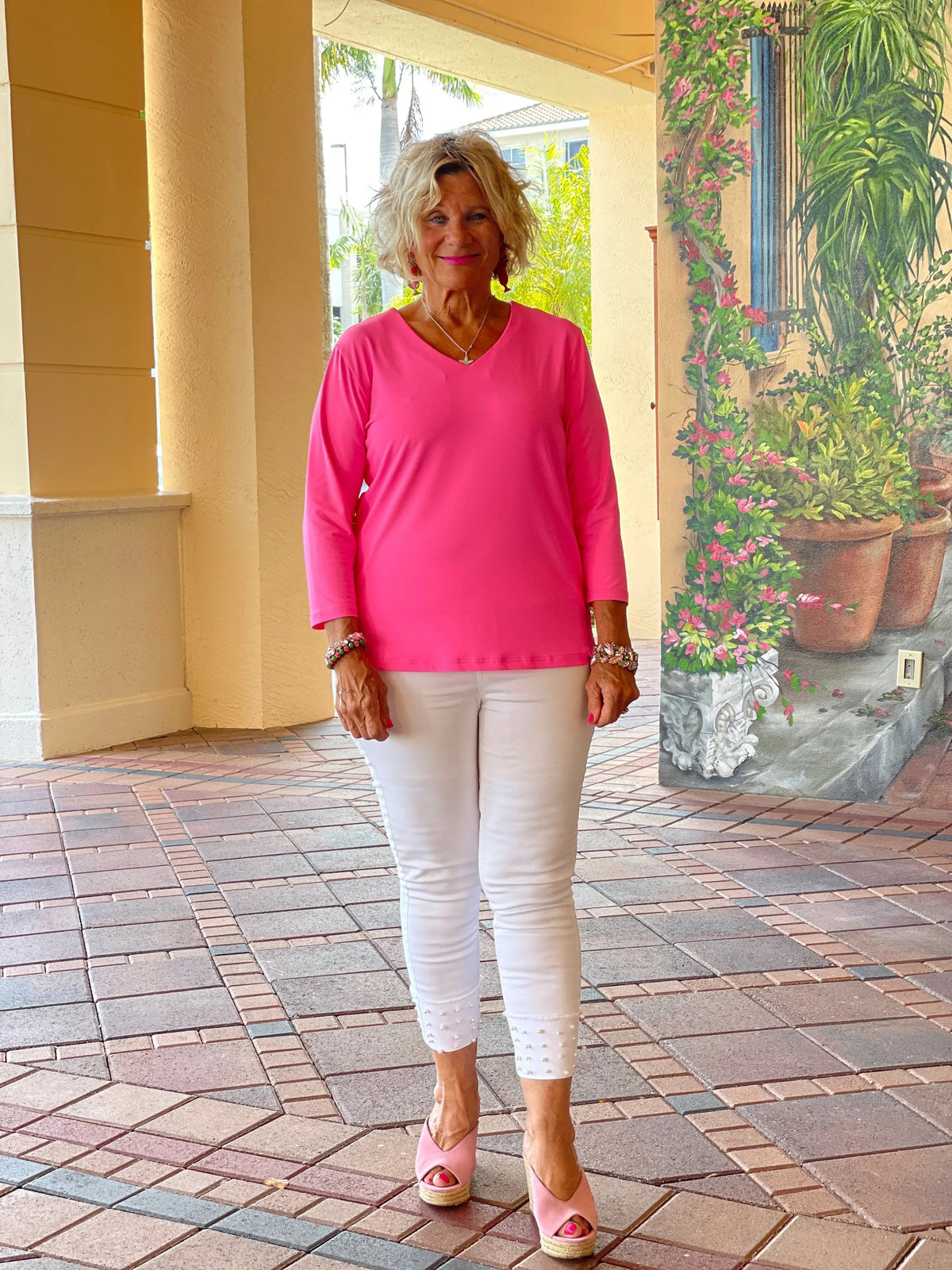HOT PINK V NECK SLEEVE